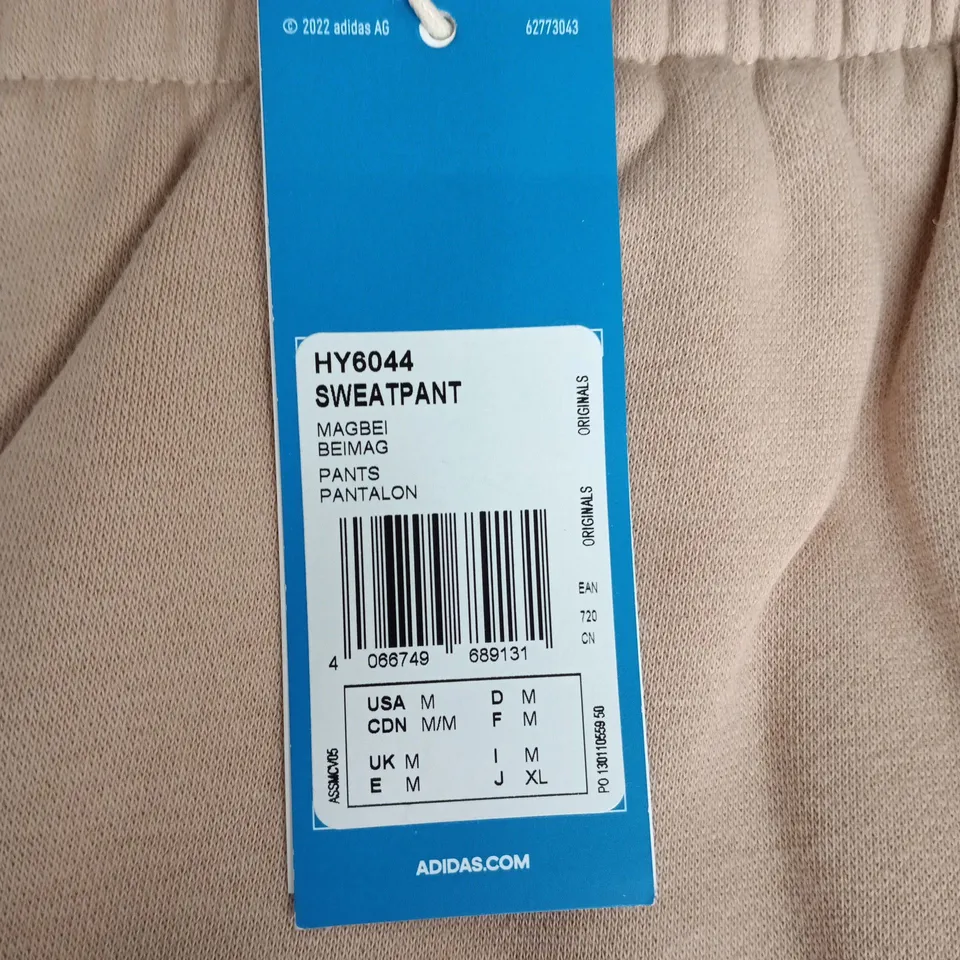 UK M ADIDAS ORIGINALS SWEATPANTS – BEIGE