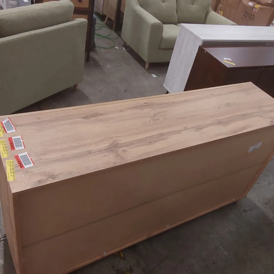 DESIGNER SIDEBOARD HEANG