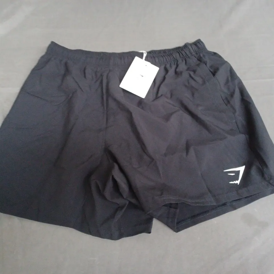 GYMSHARK ARRIVAL 5" SHORTS IN BLACK - M SLIM FIT