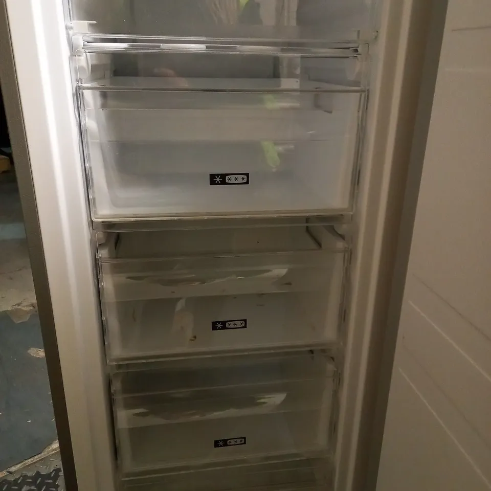 RUSSELL HOBBS RH55FZ142SS FREESTANDING STAINLESS STEEL EFFECT FREEZER