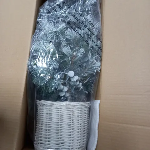 K BY KELLY HOPPEN COTSWOLDS CHOICE OF PRE-LIT GREENERY CHRISTMAS DECORATION