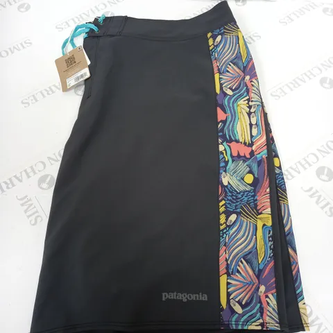 PATAGONIA BOARDSHORTS SIZE 38