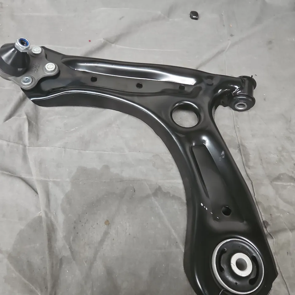 FRONT LOWER SUSPENSION CONTROL ARM – BLACK COATED