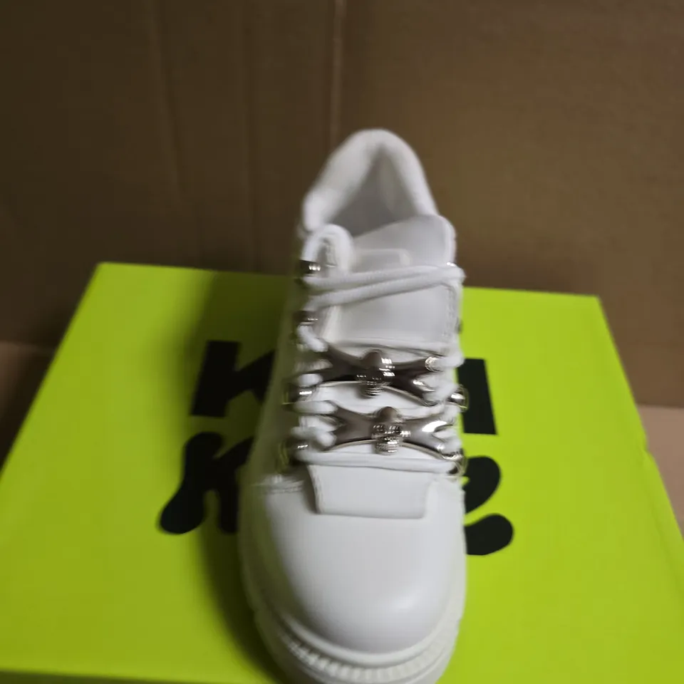 BOXED PAIR OF LIL'RIMO CORE WHITE TRAINERS - WHITE - UK SIZE 10