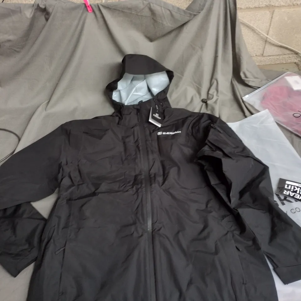 BAERSKIN RAIN JACKET – , BLACK, SIZE M