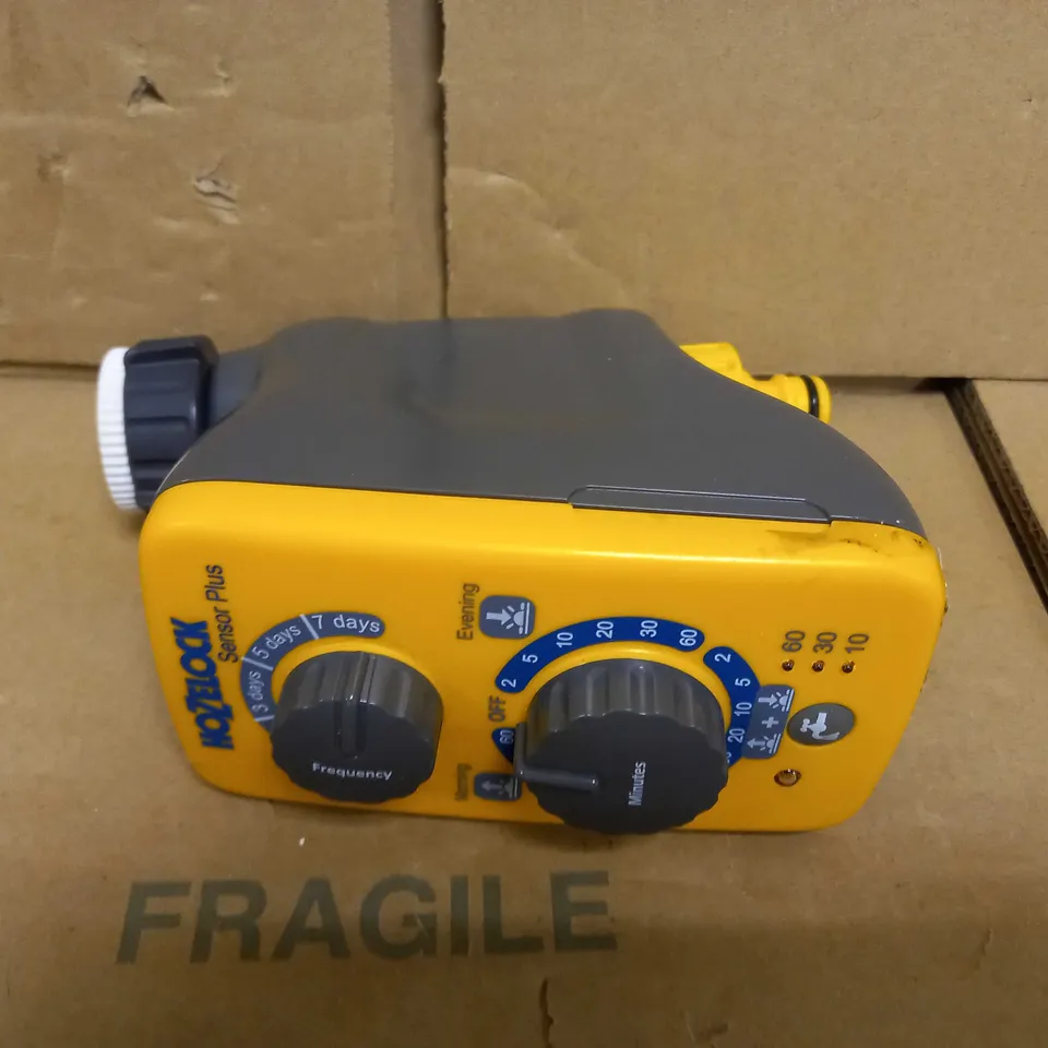 HOZELOCK 2214 0000 SENSOR CONTROLLER PLUS, YELLOW/GREY, 40X25X15 CM