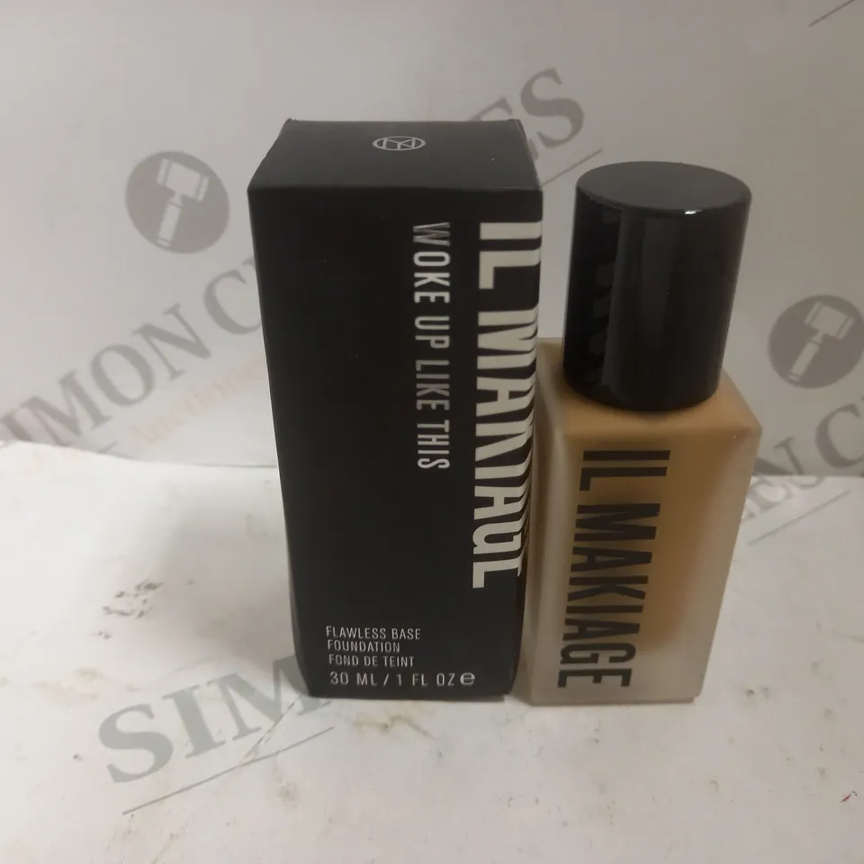 BOXED IL MAKIAGE FLAWLESS BASE FOUNDATION - WOKE UP LIKE THIS "130" (30ml)