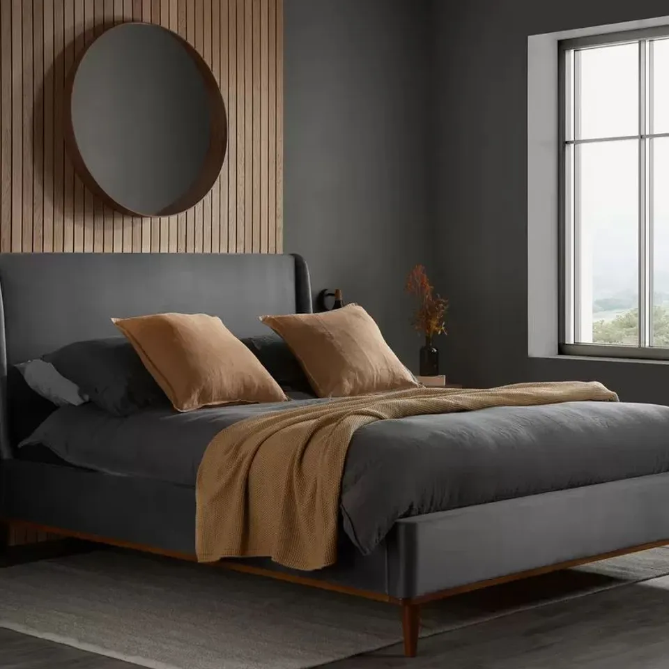 BOXED BIRLEA LINCOLN KING SIZE PLUSH VELVET BED FRAME WITH HEADBOARD (2 BOXES)