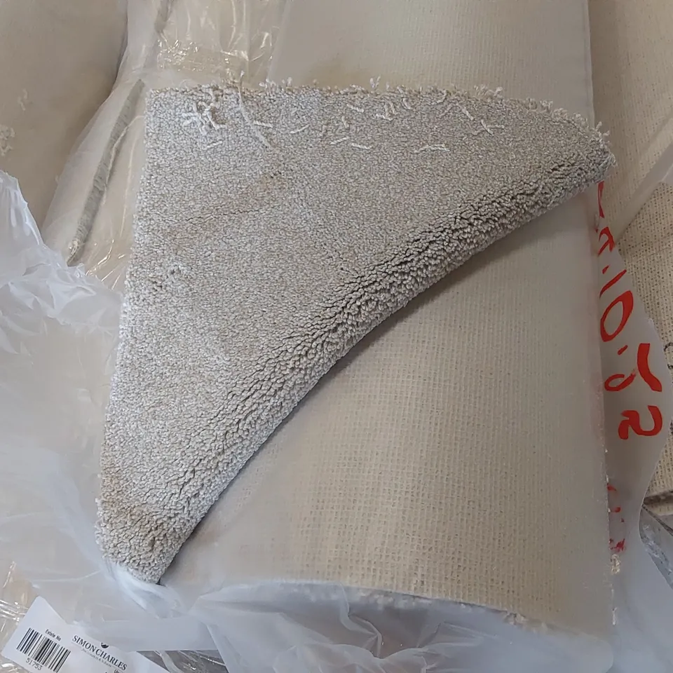 ROLL OF QUALITY FIRST IMPRESSIONS PEACEFUL CARPET - APPROXIMATELY 4.9 x 4m