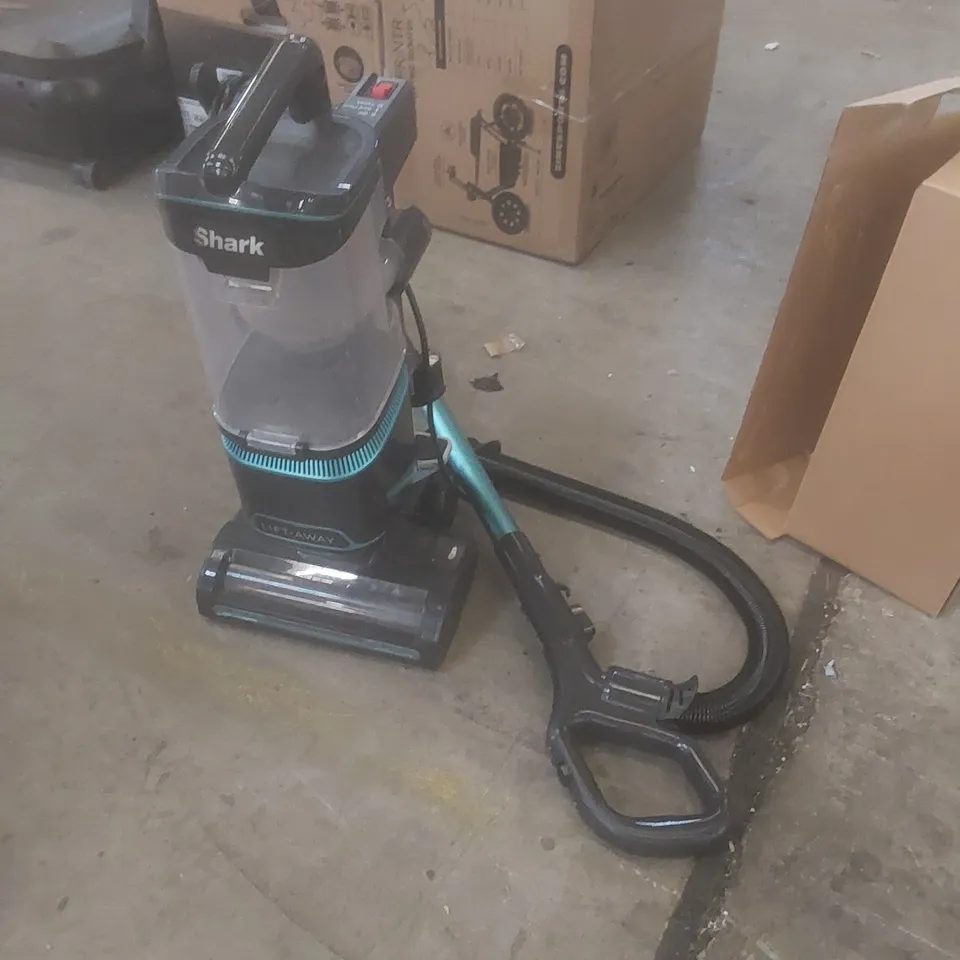 SHARK CORDED VACUUM CLEANER 