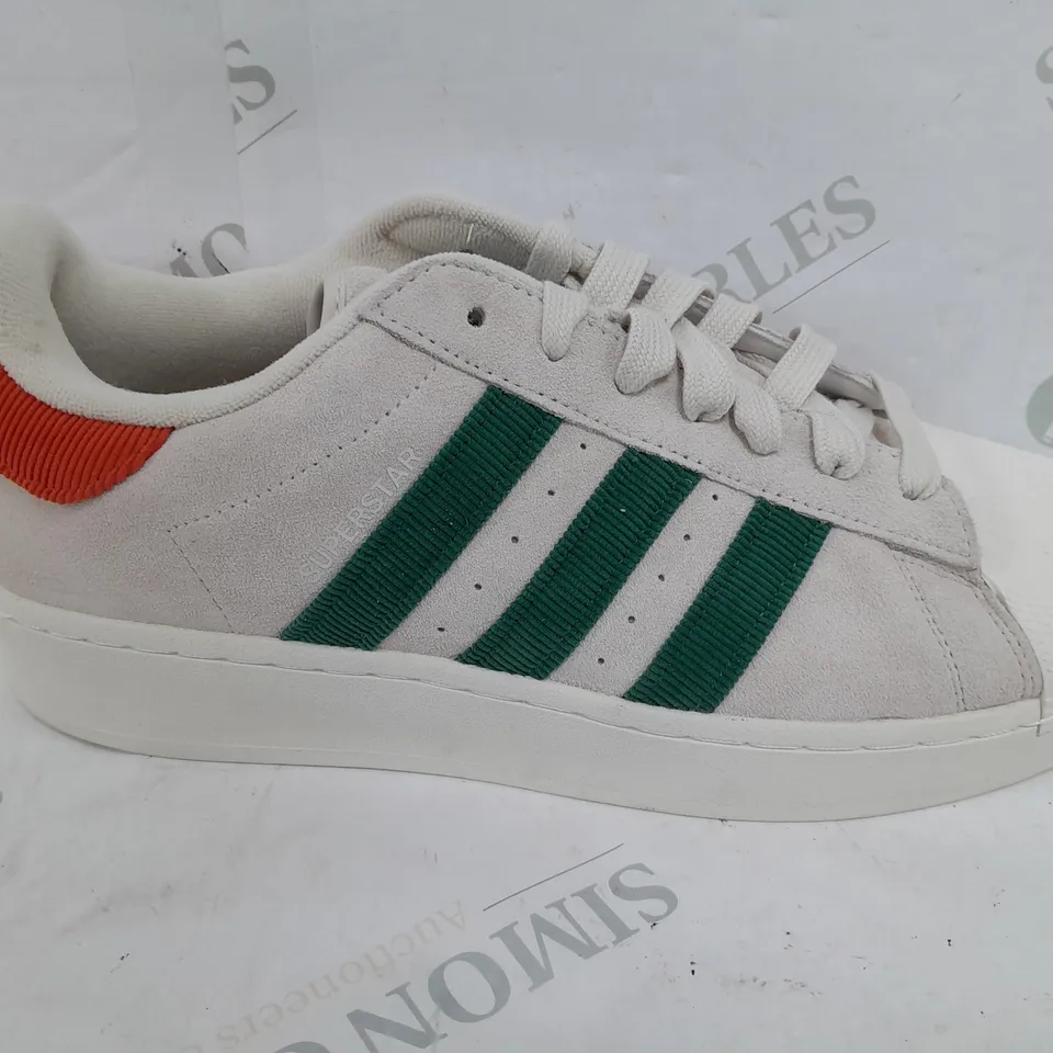 PAIR OF ADIDAS SUPERSTAR TRAINERS IN WHITE/GREEN - UK 11.5
