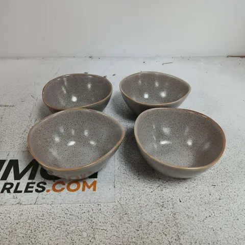 SET OF 4 MICHELLE KEEGAN BOWLS BOXED