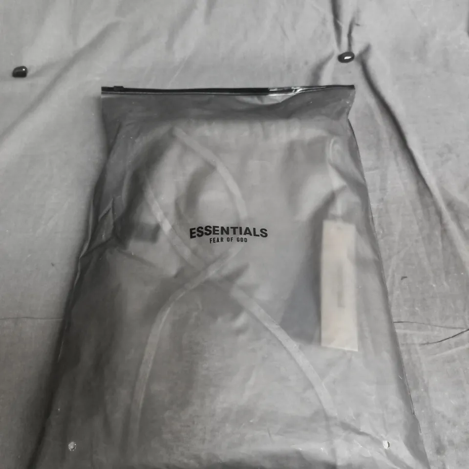 FEAR OF GOD ESSENTIALS SWEATPANTS – DARK OATMEAL, SIZE S