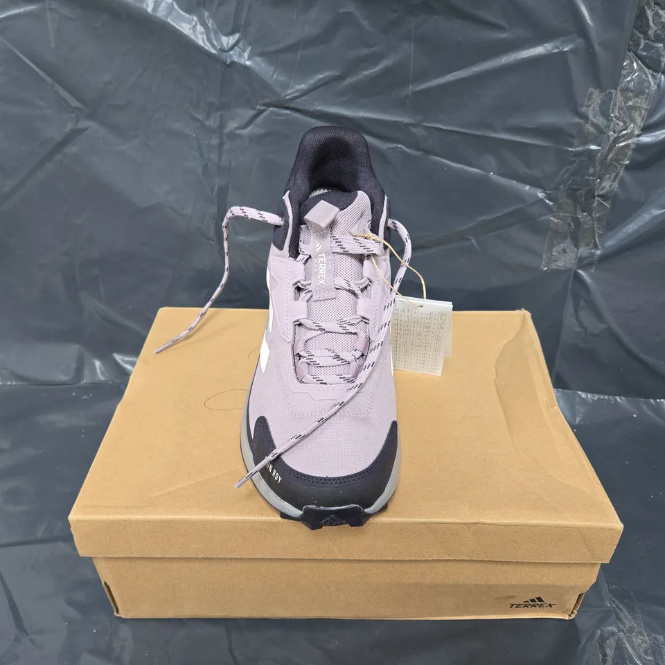 BOXED PAIR OF ADIDAS WOMENS TERREX ANYLANDER MID IN PINK - UK 7