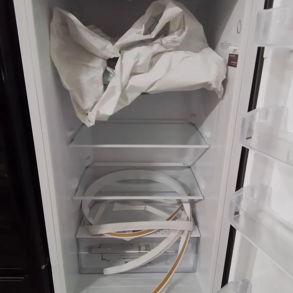 RUSSELL HOBBS LOW FROST WHITE 60/40 FRIDGE FREEZER - UNPROCESSED RAW RETURN