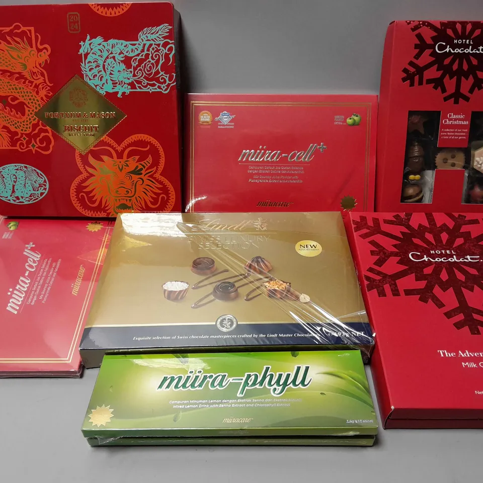 APPROXIMATELY 8 ASSORTED FOOD & DRINK ITEMS TO INCLUDE LINDT SWISS LUXURY SELECTION (193g), FORTNUM & MASON CHINESE NEW YEAR BISCUIT SELECTION (375g). MIIRACARE MIIRA-CELL BOTANICAL POWDER, ETC