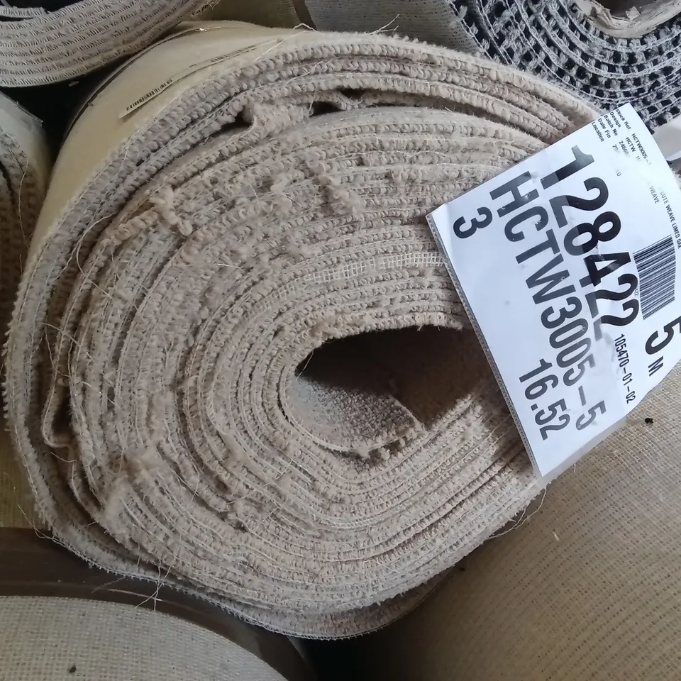 ROLL OF QUALITY H'COTE WEAVE LIMED OAK CARPET // APPROX SIZE: 5 x 16.52m