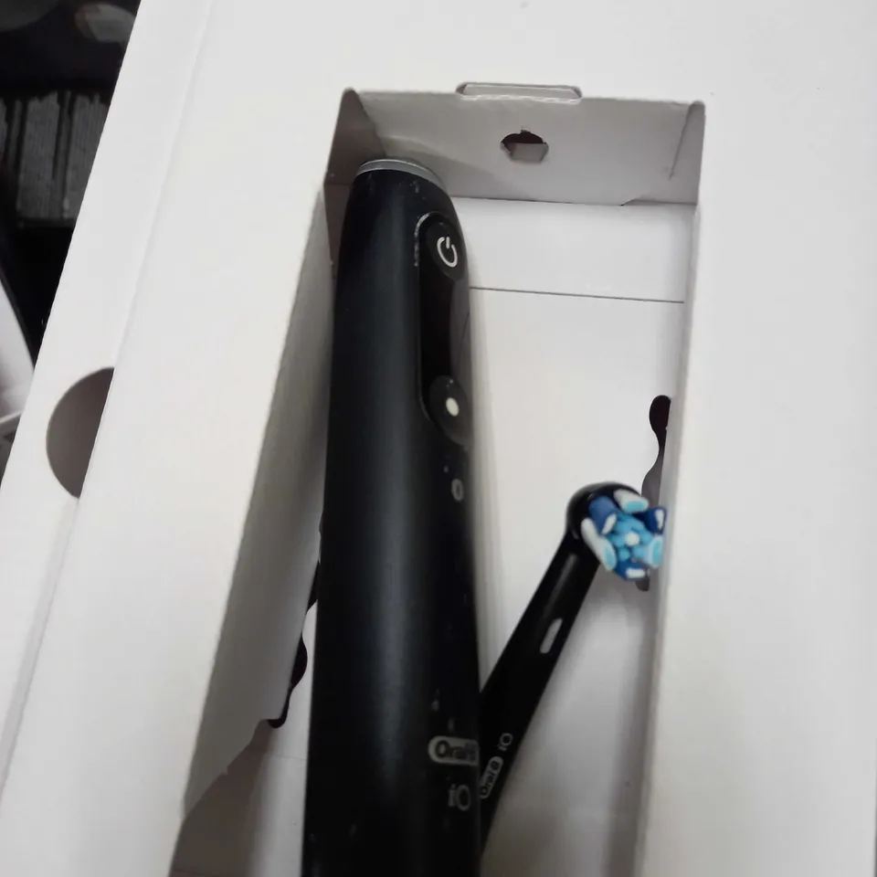 ORAL B IO9 SERIES BLACK ONYX