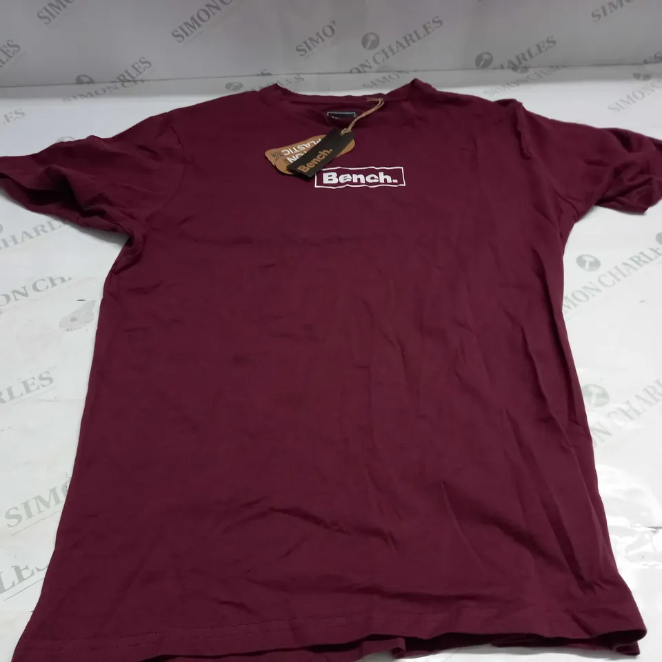 LARGE BENCH BURGANDY T-SHIRT - LARGE