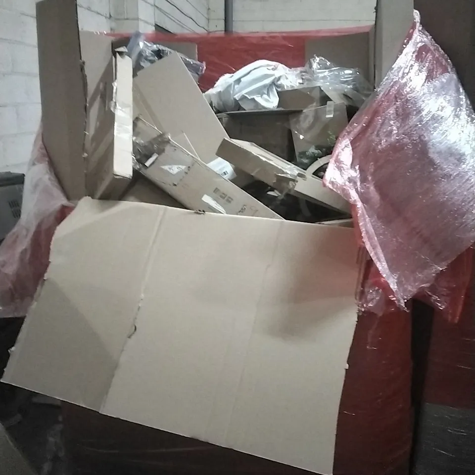 PALLET OF HOUSEHOLD ITEMS TO INCLUDE FOOD PROCESSOR, PLAYPEN, NERV GUN TOY,MAKEUP MIRROR AND OTHER ASSORTED ITEMS...