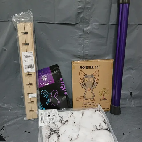 APPROXIMATELY 18 ASSORTED HOUSEHOLD ITEMS TO INCLUDE SALAH PLUS GUIDED PRAYER MAT, SILK PAINTING FRAME, SAFETY RAT TRAP, ETC