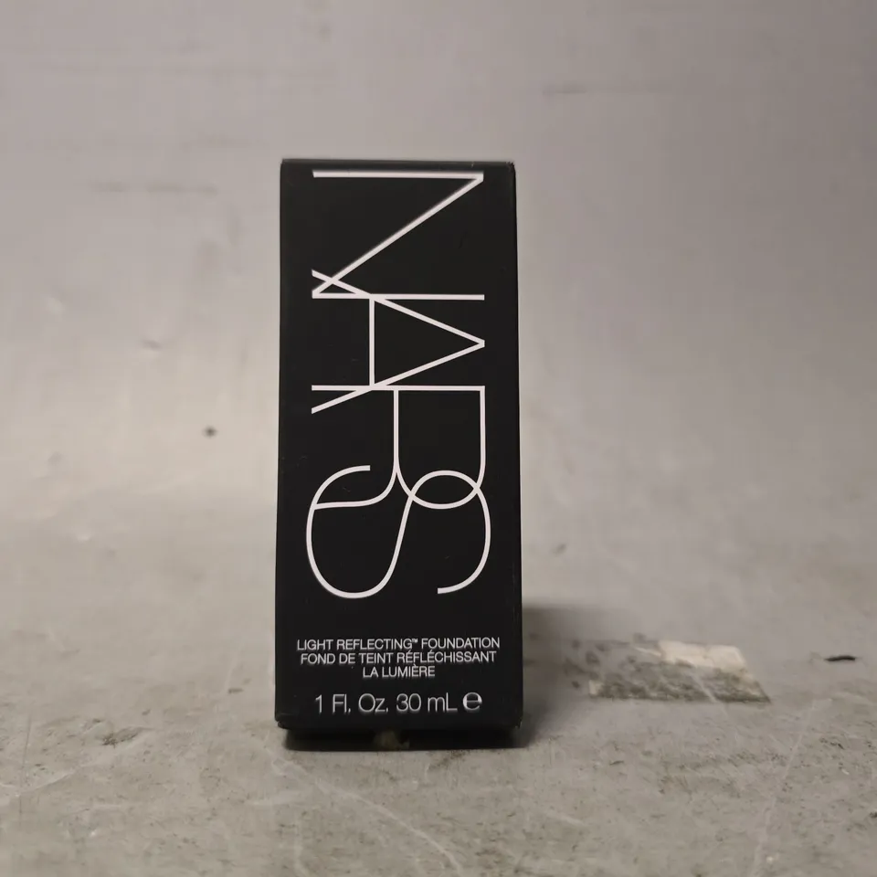 NARS LIGHT REFLECTING FOUNDATION - LIGHT 5 FIJI