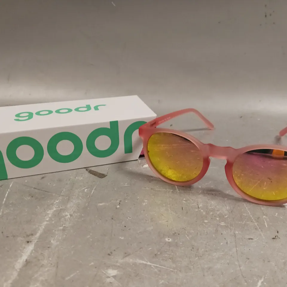 GOODR CIRCLE G SUNGLASSES 