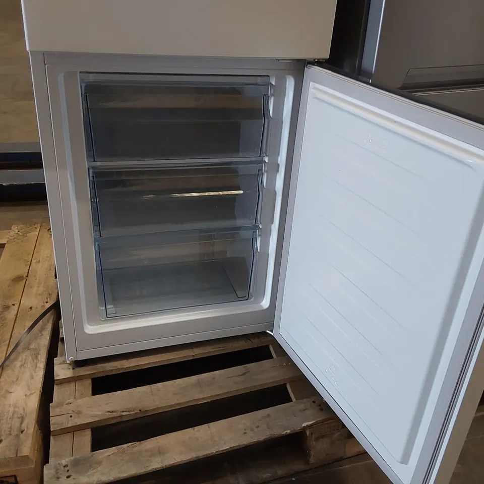 FRIDGEMASTER MC55265AF 50CM WIDE FREESTANDING FRIDGE FREEZER IN WHITE - UNPROCESSED RAW RETURN