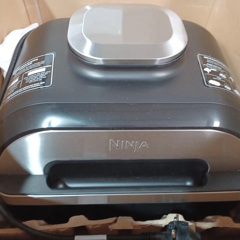 BOXED NINJA FOODI MAX HEATH GRILL & AIR FRYER