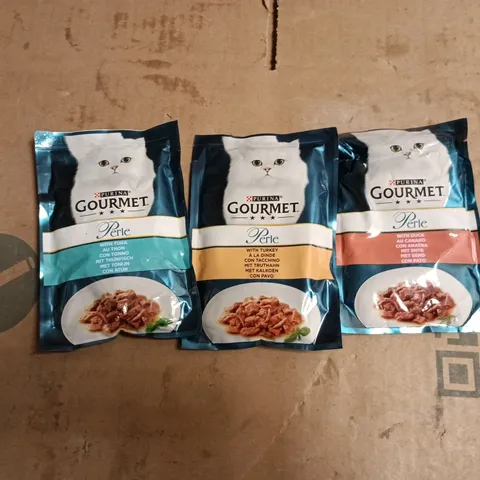 APPROXIMATELY 60 PURINA GOURMET PERLE POUCHES TO INCLUDE TURKEY, TUNA, DUCK, ETC