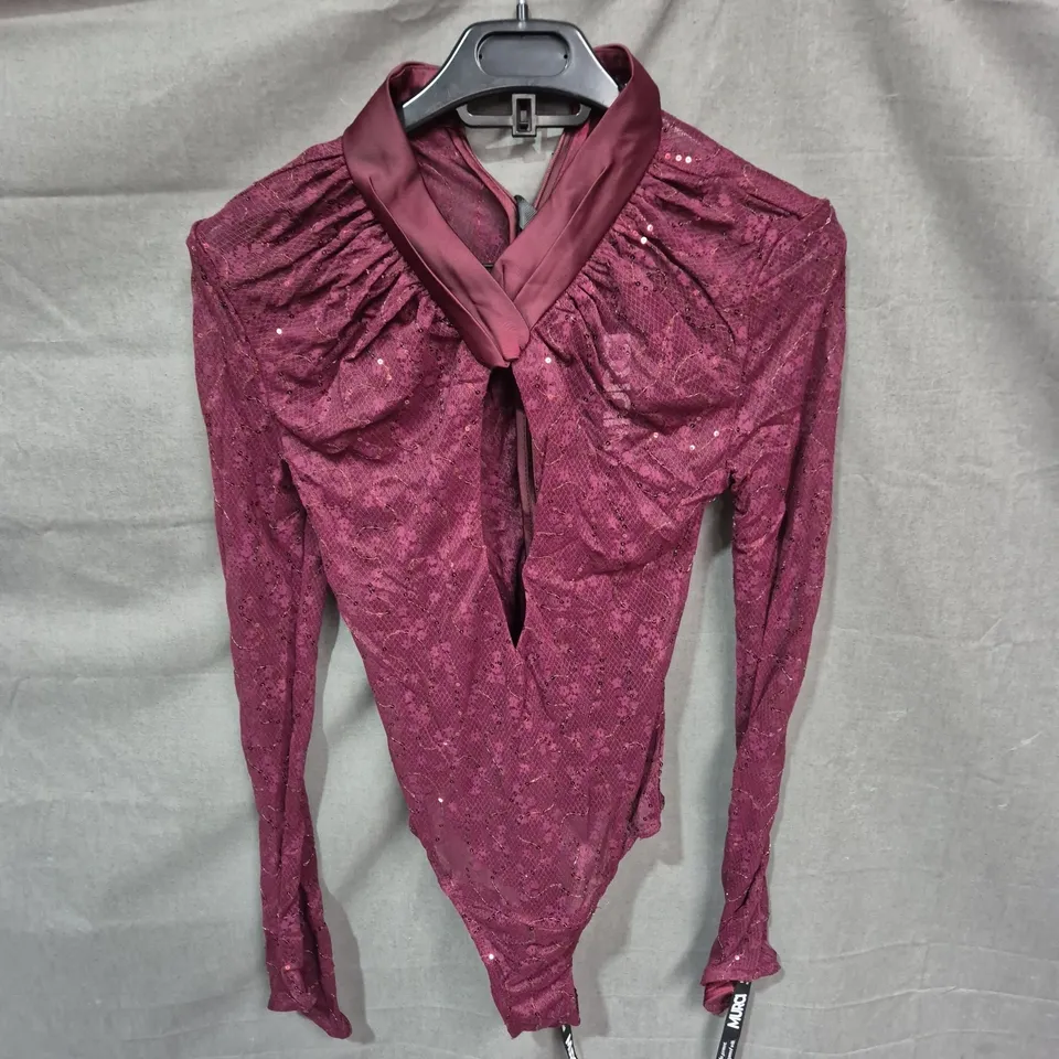 MURCI CHIANTI KEYHOLE DETAIL LACE BODYSUIT IN WINE SIZE 6