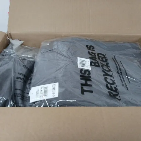 BOX OF APPROX 10 ASSORTED CLOTHING ITEMS
