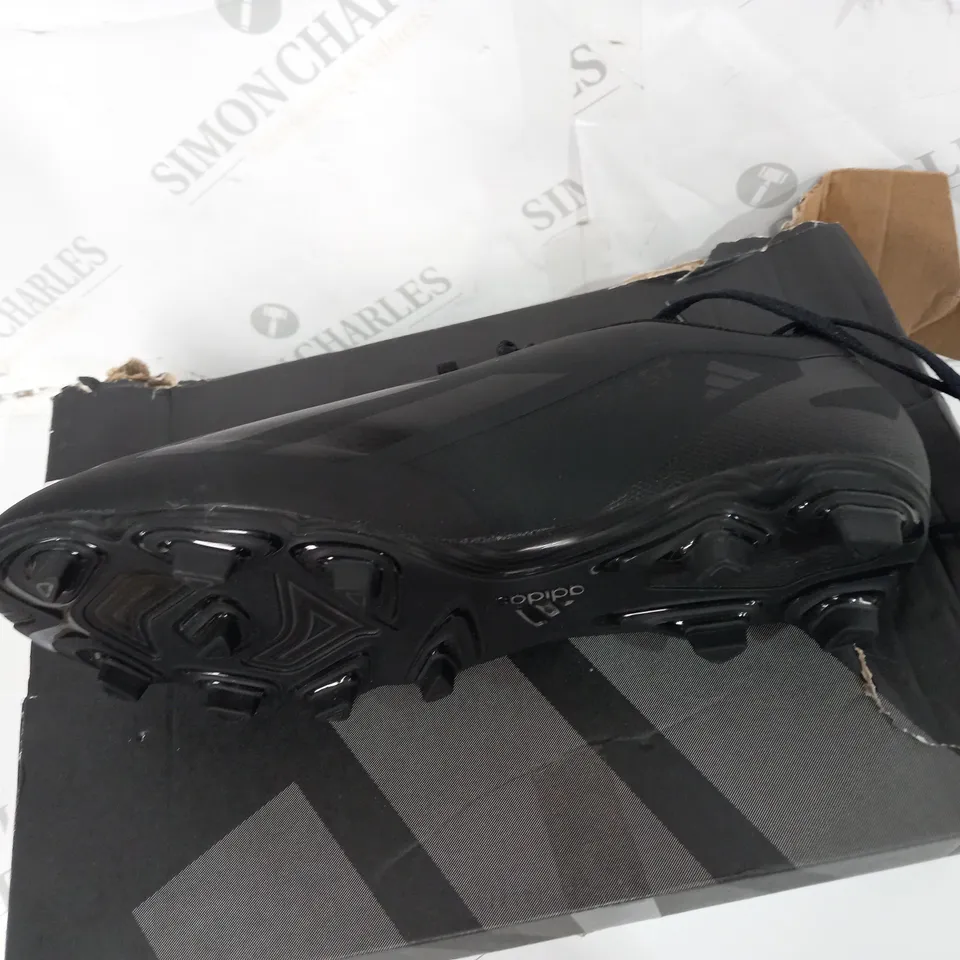 BOXED PAIR OF ADIDAS CRAZYFAST SPORTS BOOTS SIZE 9 