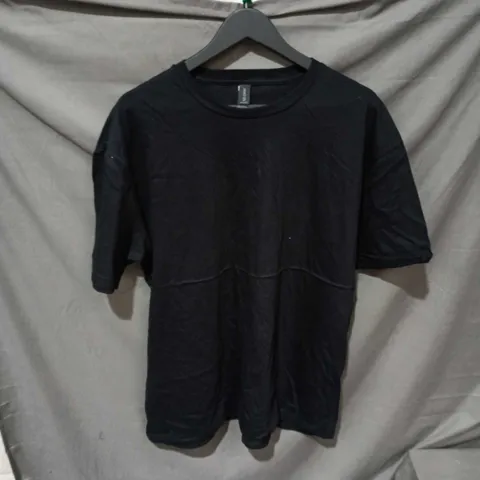 GILDAN SOFTSTYLE T-SHIRT – BLACK – UK XL