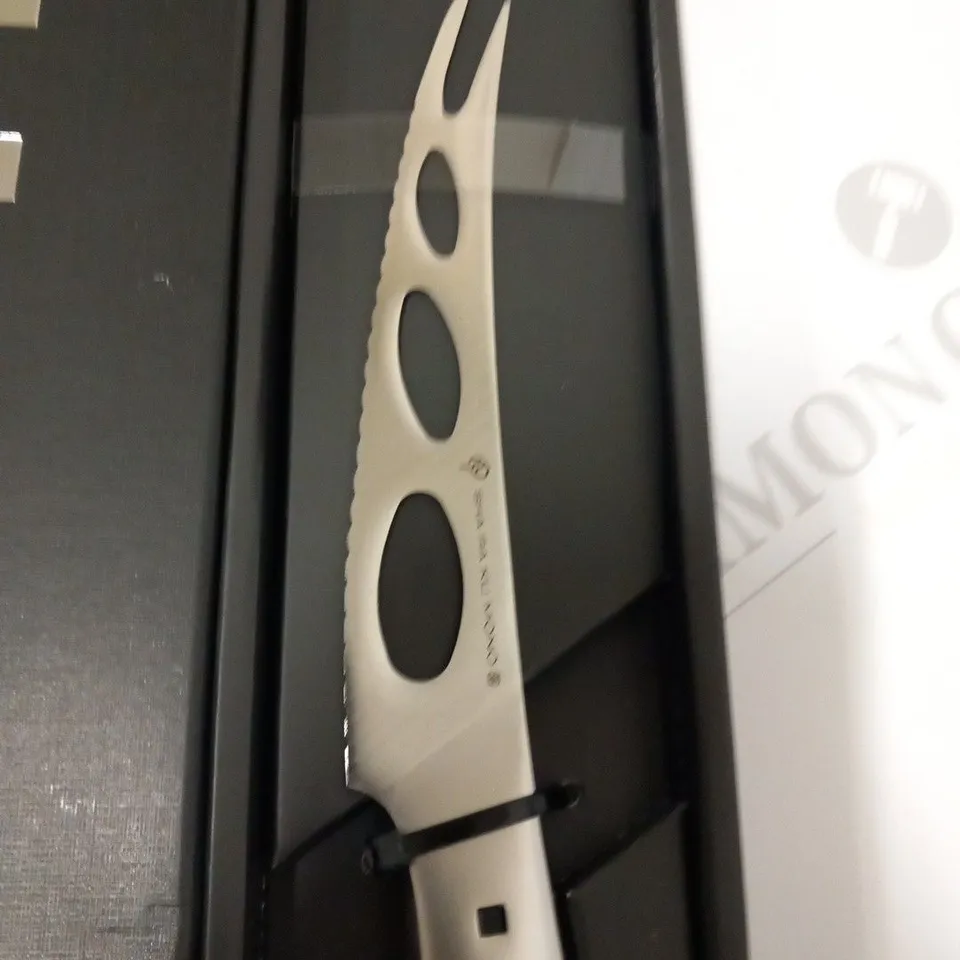 BRAND NEW BOXED SHA RA KU MONO MOLYBDENUM VANADIUM STEEL FJ-09 15CM CHEESE KNIFE