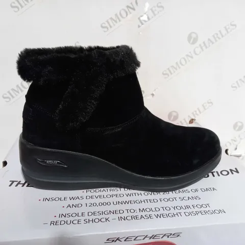 SKECHERS BLACK WEDGE BOOTS - SIZE 6