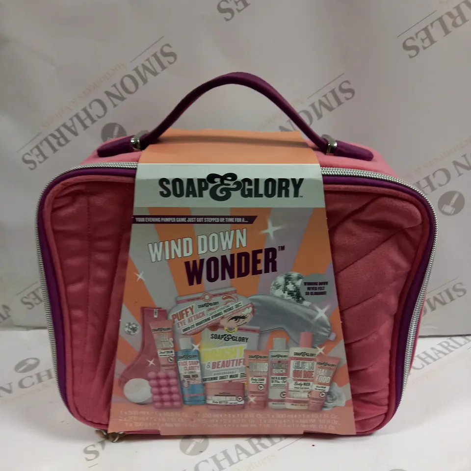 SOAP & GLORY WIND DOWN WONDER PAMPER GIFT SET 