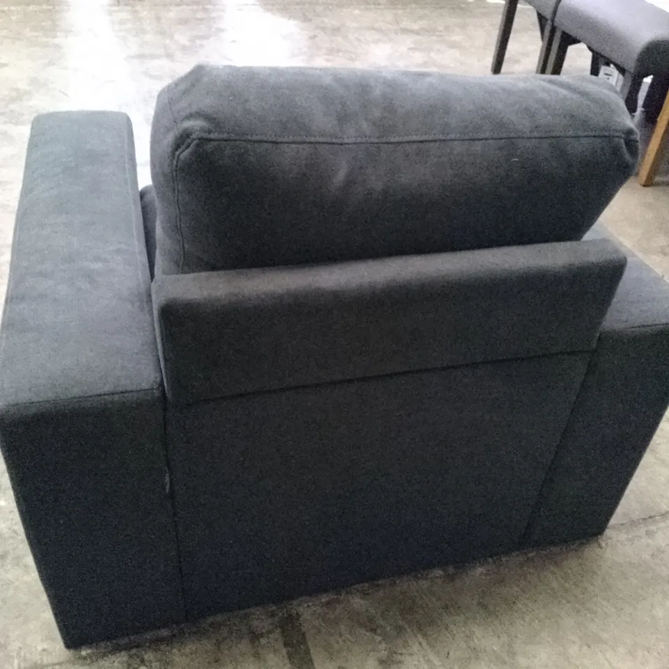 QUALITY DESIGNER BALTIMORE ARMCHAIR - SLATE GREY PLUSH FABRIC 