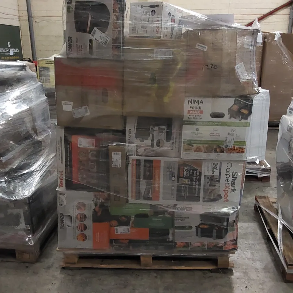 PALLET OF APPROXIMATELY 30 UNPROCESSED RAW RETURN HOUSEHOLD AND ELECTRICAL GOODS TO INCLUDE;