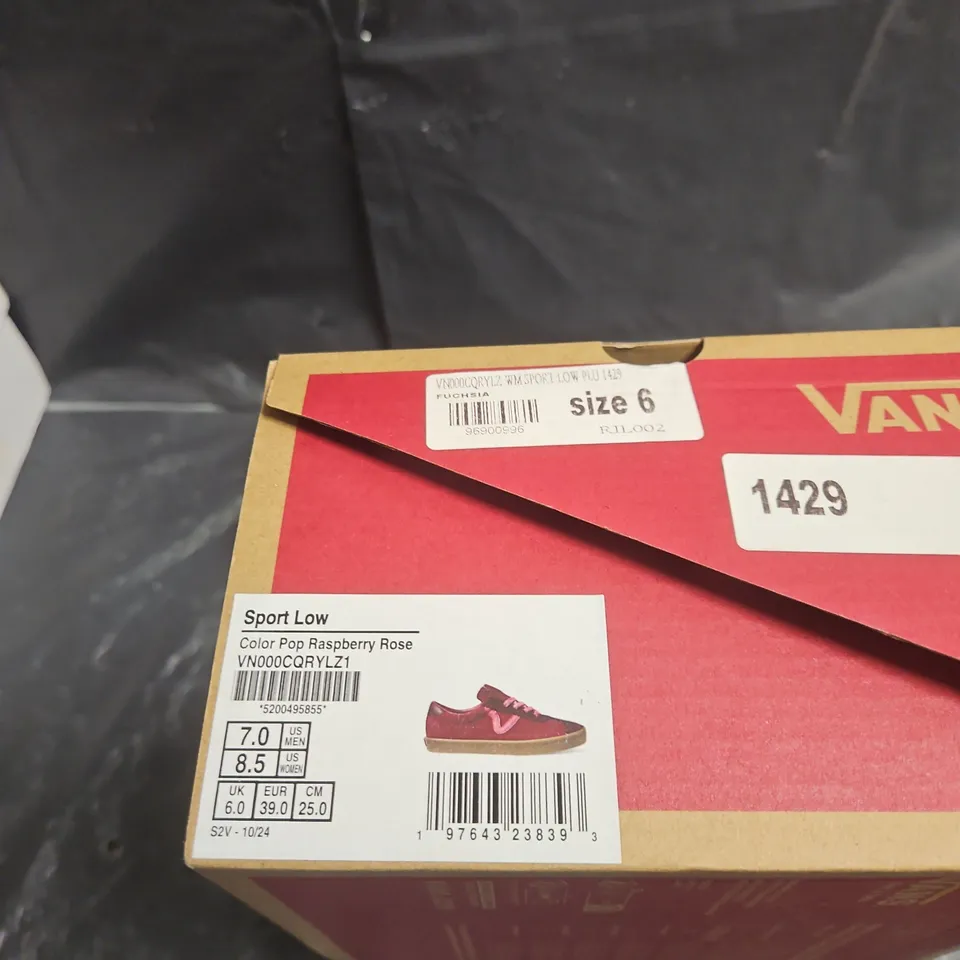 VANS SPORT LOW SNEAKERS – RASPBERRY ROSE, UK 6 (US MEN 7)