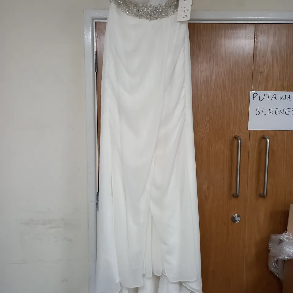 BERKETEX EMILY FOX TRIXIE IN IVORY BRADAL - SIZE 14