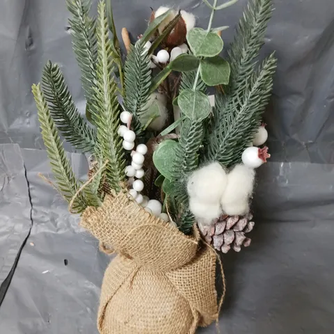 CROSSLAND GROVE MIXED PINE & COTTON MINI TREE 