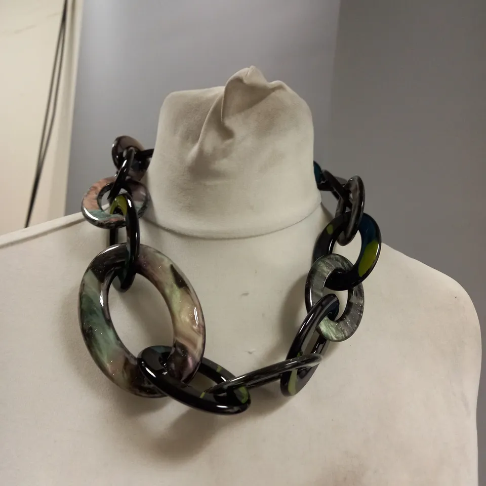 BRAND NEW BROWN PEPPER HANDBAGS NUDE MULTI-COLOURED CHOKER 