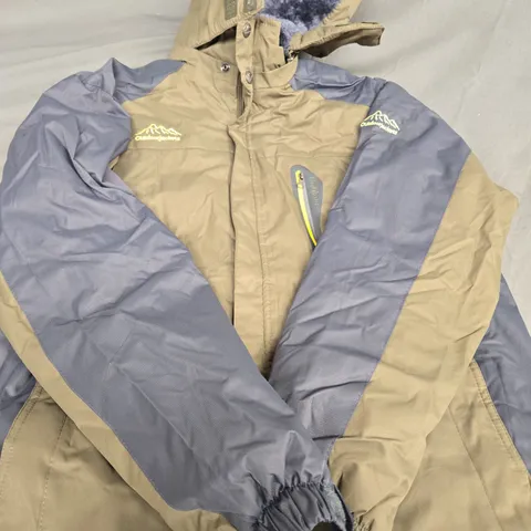 OUTDOOR JACKET SIZE XXL 