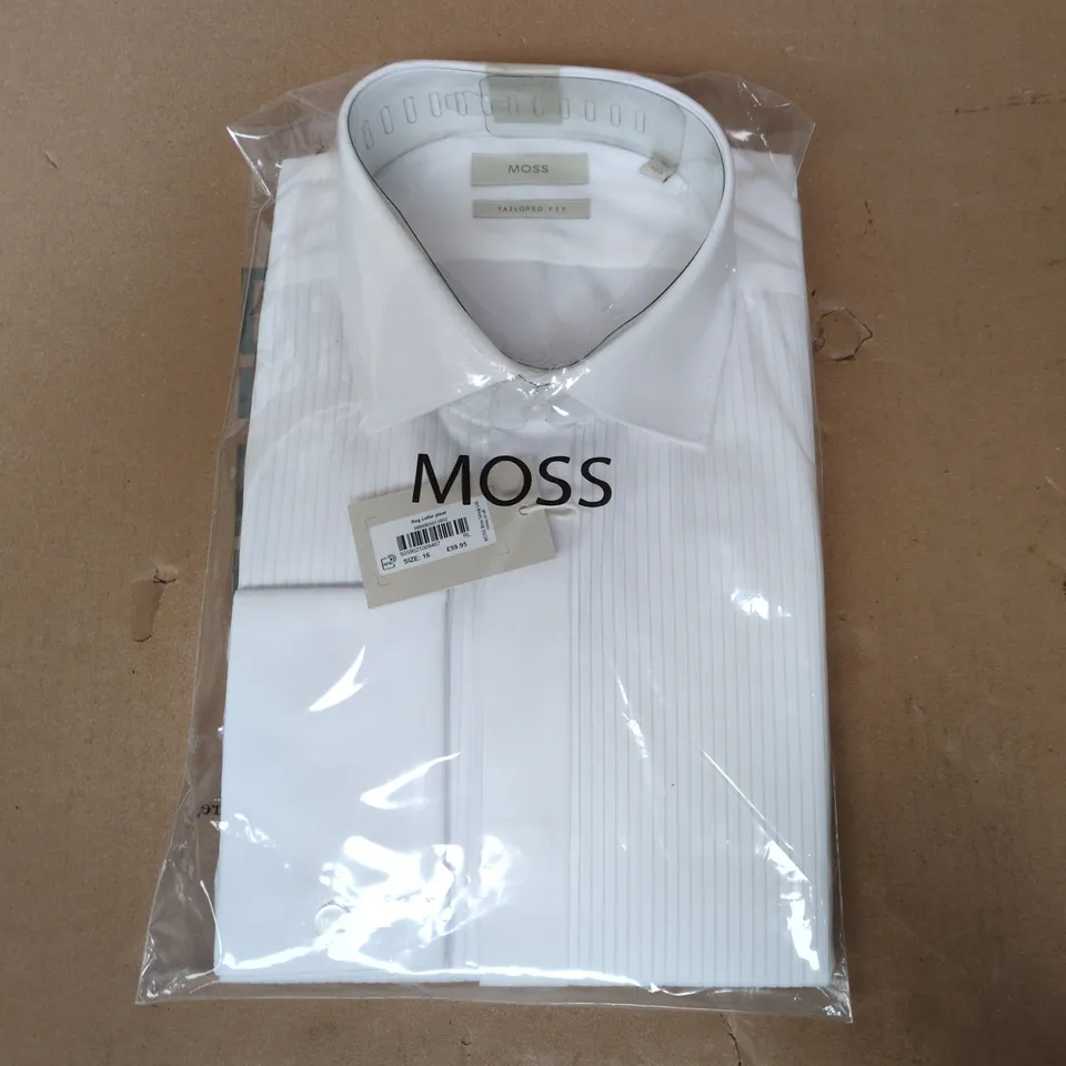 BAGGED MOSS REGULAR FIT WHITE PLEATED SHIRT - SIZE 16