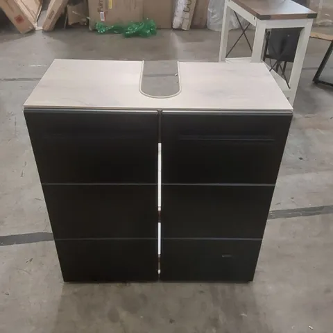 DESIGNER CABINET