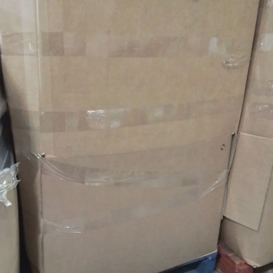 PALLET CONTAINING A VERY LARGE QUANTITY OF LASER TONER CARTRIDGES