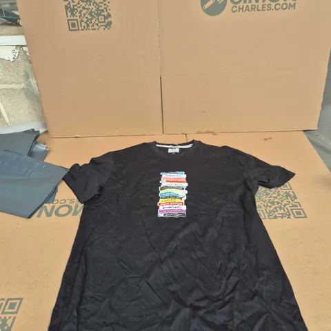 WEEKEND OFFENDER BLACK T-SHIRT – UK SIZE L