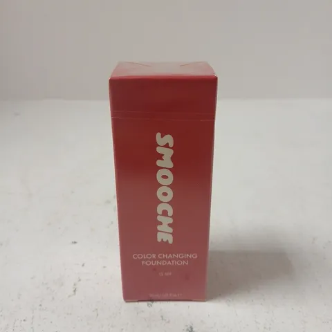 SMOOCH COLOUR CHANGING FOUNDATION β SPF 15 BOXED AND SEALED