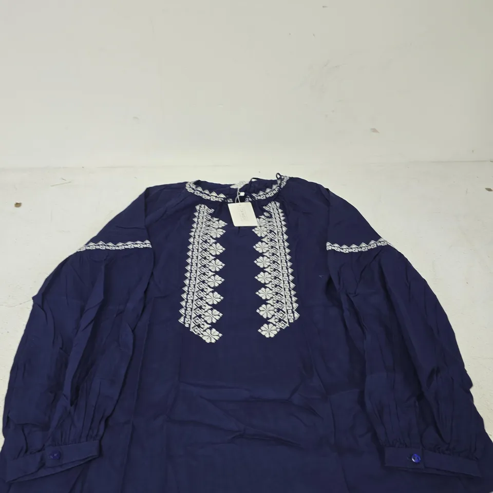 TAMSY NAVY EMBROIDERED TUNIC TOP – UK SIZE L